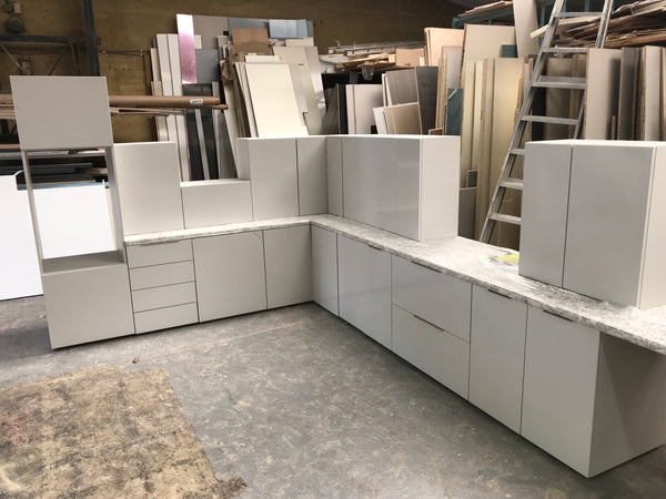 NEW LIGHT GREY MATT DISPLAY KITCHEN with Light Grey matching textured units