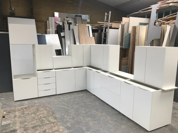 NEW WHITE GLOSS DISPLAY KITCHEN with White matching textured units