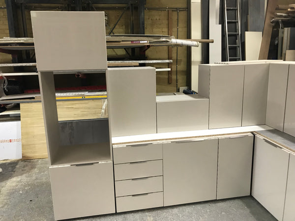 NEW CASHMERE GLOSS DISPLAY KITCHEN with Cashmere matching textured units