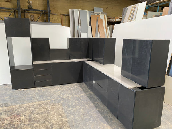 NEW GRAPHITE GLOSS DISPLAY KITCHEN with Graphite matching textured units