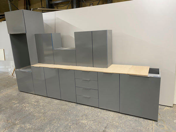 Dust Grey Budget Gloss Replacement Kitchen Slab Doors – UK – Made-To-Measure!