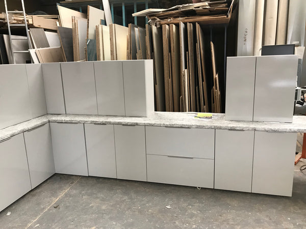 NEW LIGHT GREY GLOSS DISPLAY KITCHEN with Light Grey matching textured units
