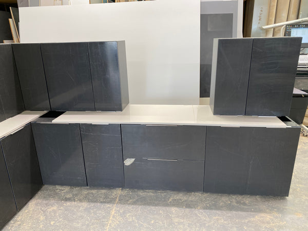 NEW GRAPHITE GLOSS DISPLAY KITCHEN with Graphite matching textured units